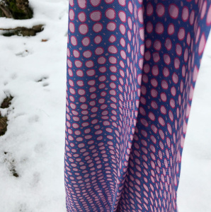 mikiemimi-schweizer-schals-swiss-fashion-swiss-made-schal-pink-dots-swiss-made-shop